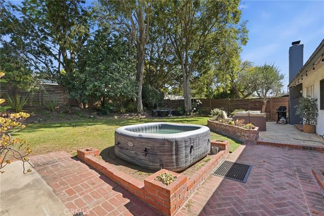 8916 Rayford, Los Angeles, CA 90045