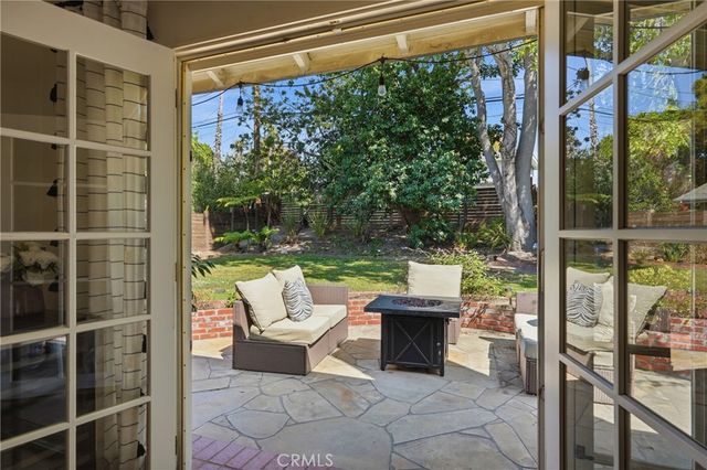8916 Rayford, Los Angeles, CA 90045
