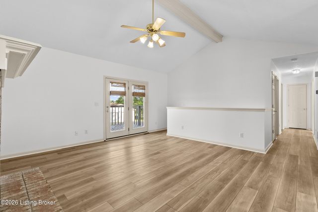 244 Meadow Lake Dr, Taylorsville, KY 40071
