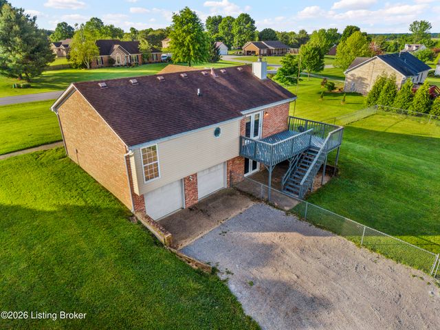 244 Meadow Lake Dr, Taylorsville, KY 40071