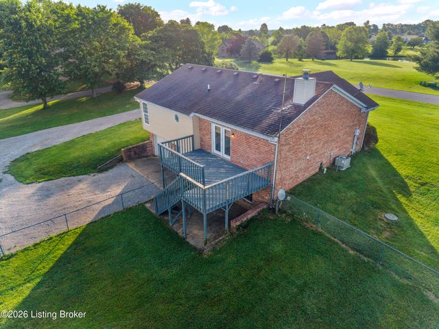 244 Meadow Lake Dr, Taylorsville, KY 40071