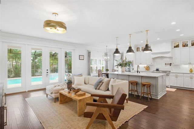 3404 W DORCHESTER STREET, Tampa, FL 33611