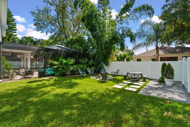 3404 W DORCHESTER STREET, Tampa, FL 33611