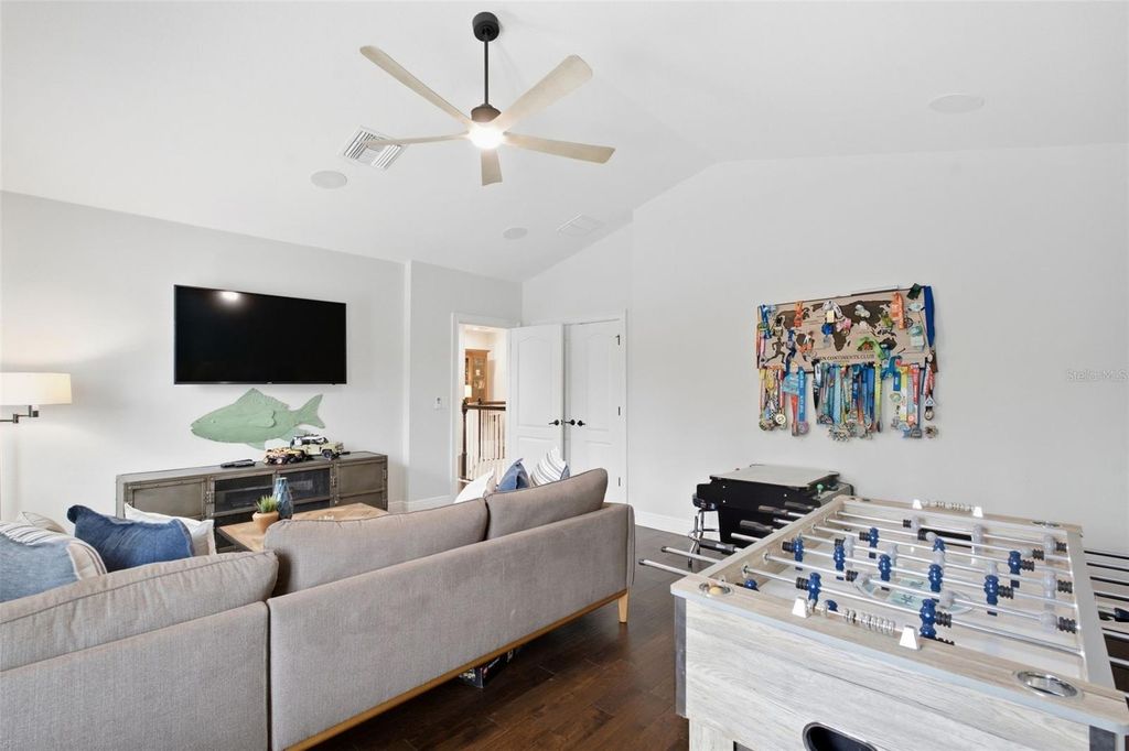 Image 53 of property listing at 3404 W DORCHESTER STREET, Tampa, FL 33611