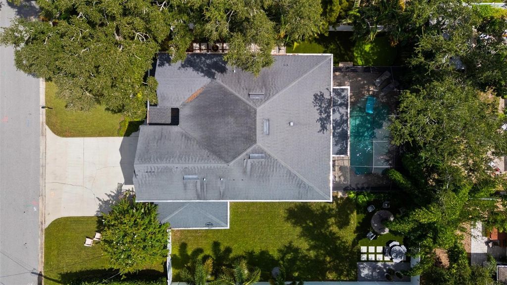 Image 66 of property listing at 3404 W DORCHESTER STREET, Tampa, FL 33611