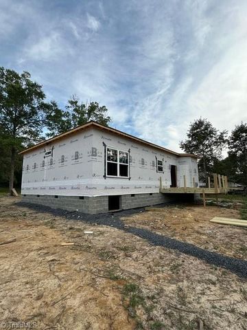 1923 South Avenue, Eden, NC 27288