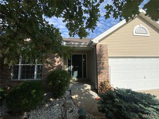 809 Saybrook Falls Drive, Fairview Heights, IL 62208