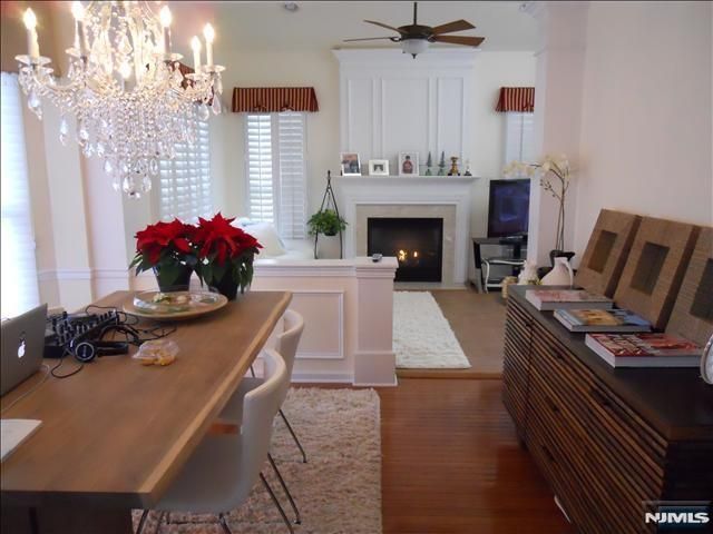 85 Buckthorn, Paramus, NJ 07652