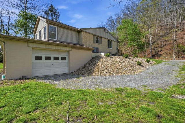1165 Gypsy Glen Rd, Brighton Twp, PA 15009