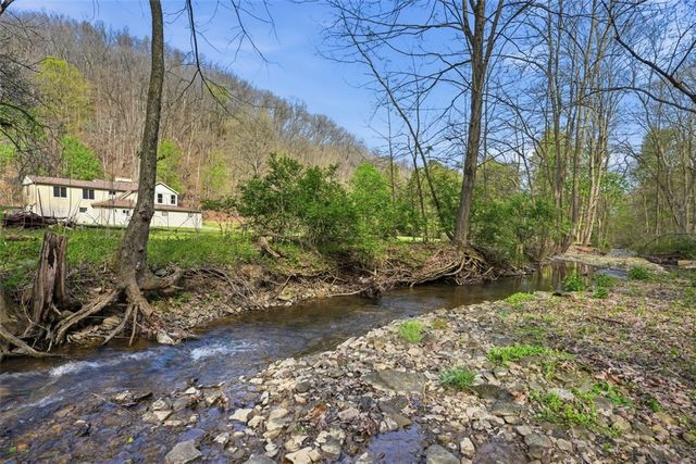 1165 Gypsy Glen Rd, Brighton Twp, PA 15009