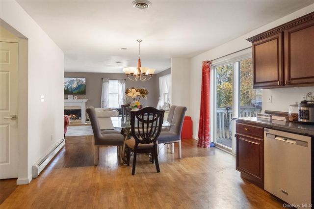 4 Wayne Court, Middletown, NY 10941