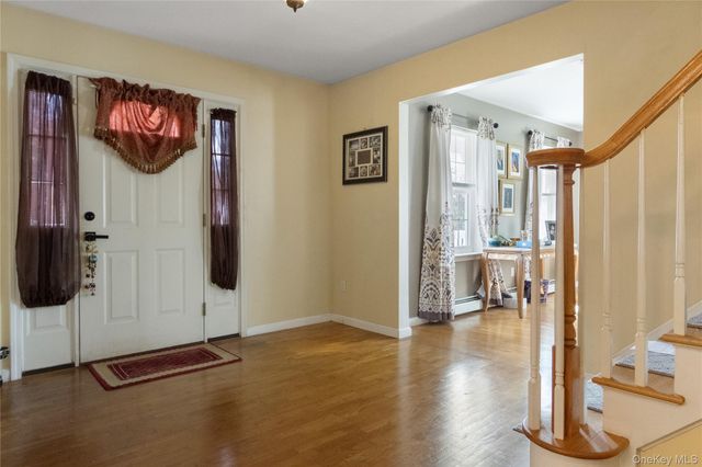 4 Wayne Court, Middletown, NY 10941