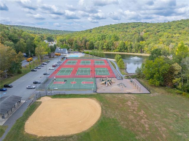 3166 Cherry Ridge Road, Lehman Twp, PA 18324