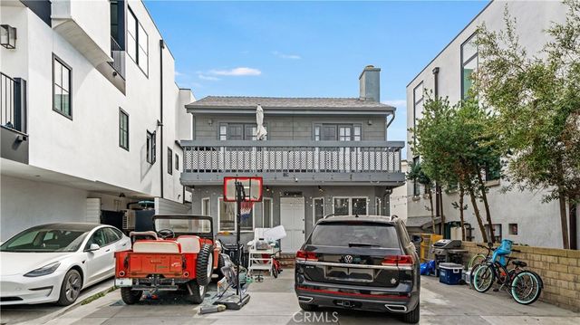 127 21st, Manhattan Beach, CA 90266