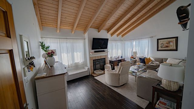 127 21st, Manhattan Beach, CA 90266