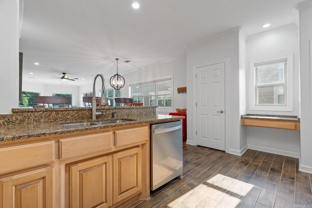 640 Arkridge Road, Unit K-2, Hot Springs, AR 71913