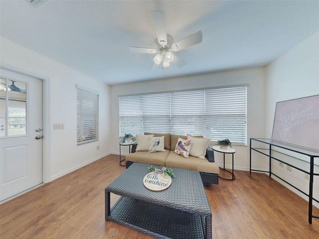 1521 HOLLYBERRY PLACE, The Villages, FL 32162