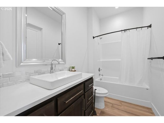 128 N 22ND Ct, Ridgefield, WA 98642