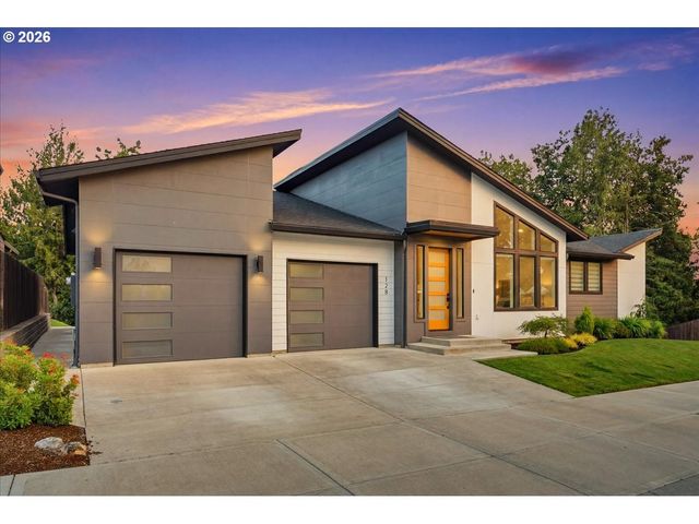 128 N 22ND Ct, Ridgefield, WA 98642