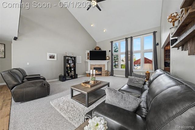 48333 Manchester Drive, Macomb, MI 48044