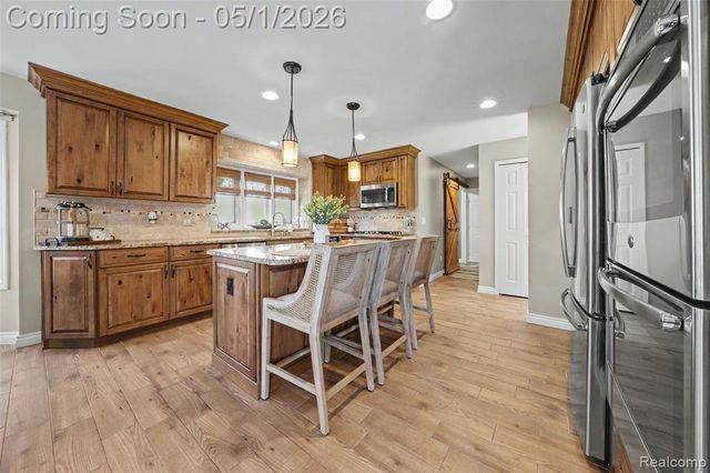 48333 Manchester Drive, Macomb, MI 48044