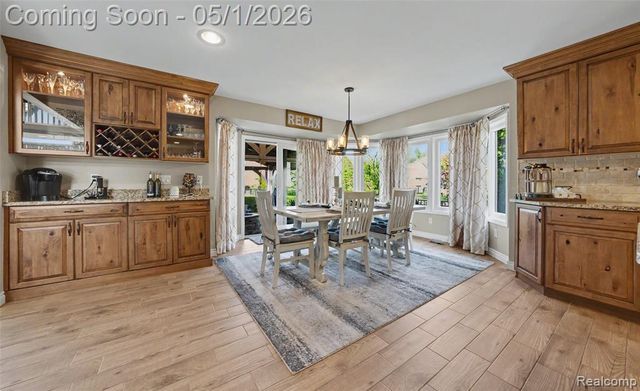 48333 Manchester Drive, Macomb, MI 48044