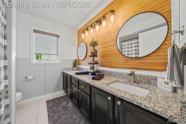 48333 Manchester Drive, Macomb, MI 48044