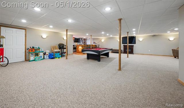48333 Manchester Drive, Macomb, MI 48044