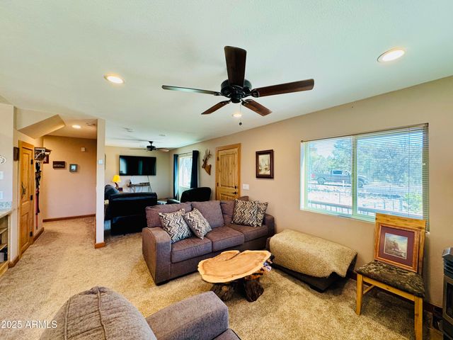 5661 COUGAR Drive, Happy Jack, AZ 86024