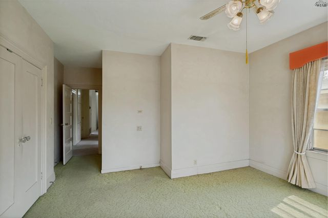 1601 HAYES STREET, Wichita Falls, TX 76309