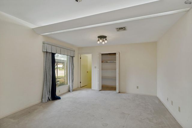 1601 HAYES STREET, Wichita Falls, TX 76309