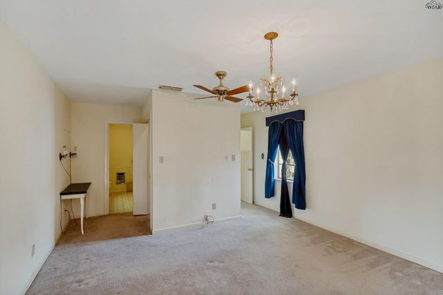 1601 HAYES STREET, Wichita Falls, TX 76309