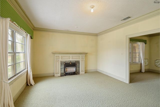 1601 HAYES STREET, Wichita Falls, TX 76309