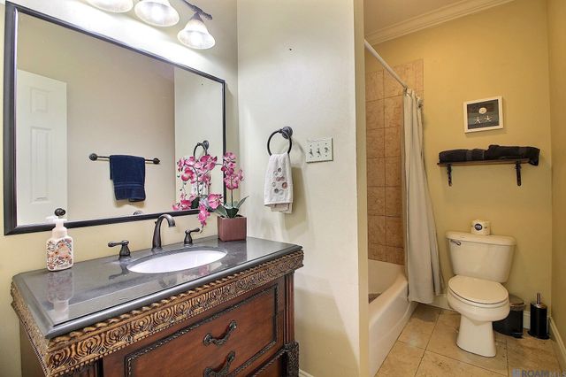 5855 Government St, Baton Rouge, LA 70806