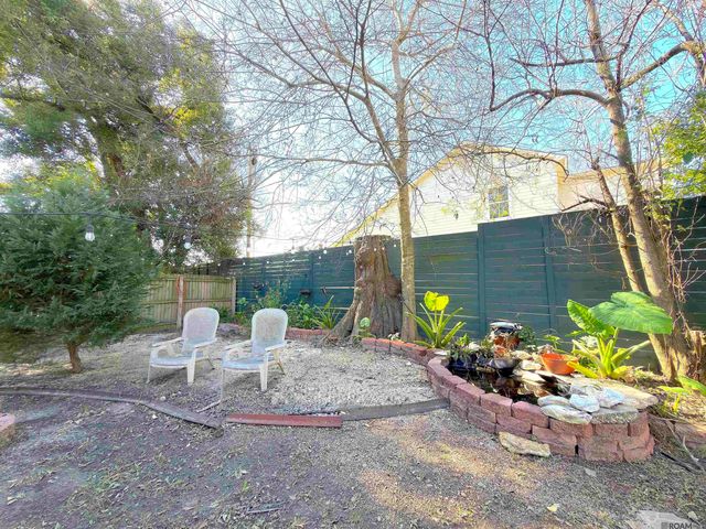 5855 Government St, Baton Rouge, LA 70806