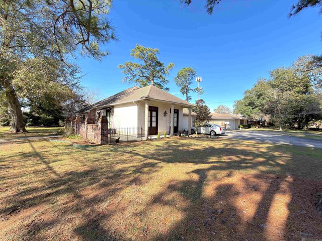 5855 Government St, Baton Rouge, LA 70806