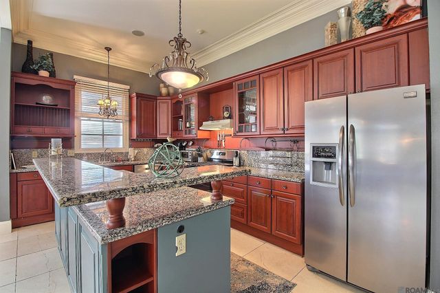 5855 Government St, Baton Rouge, LA 70806