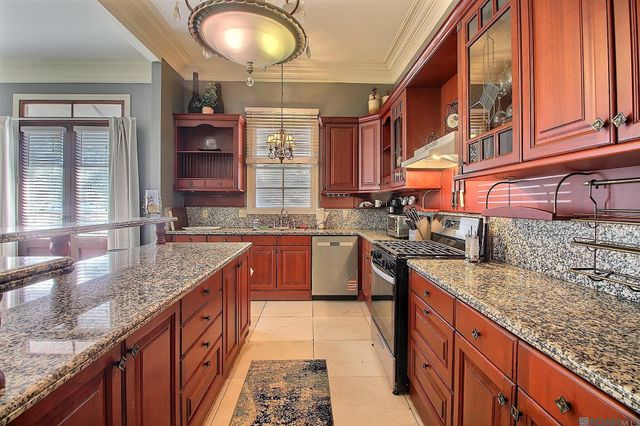 5855 Government St, Baton Rouge, LA 70806