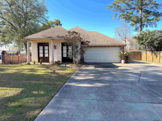 5855 Government St, Baton Rouge, LA 70806