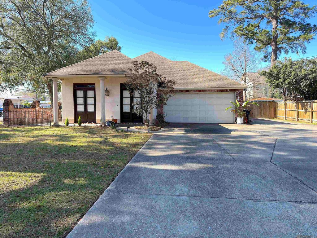 5855 Government St, Baton Rouge, LA 70806