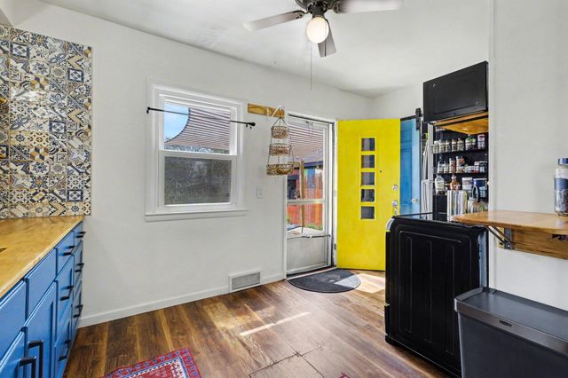 904 Hawthorne Avenue, Ypsilanti, MI 48198