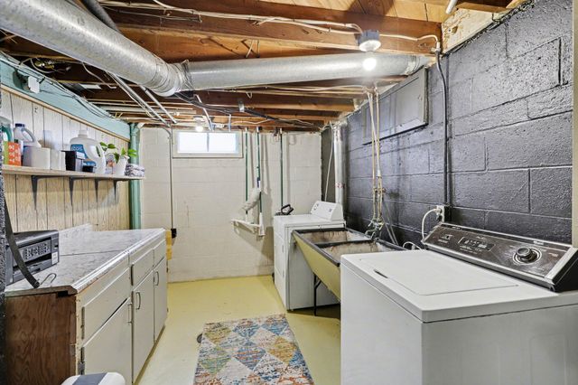 904 Hawthorne Avenue, Ypsilanti, MI 48198