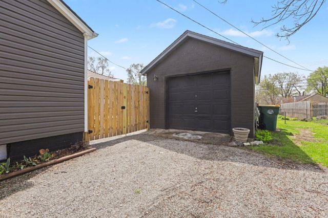 904 Hawthorne Avenue, Ypsilanti, MI 48198