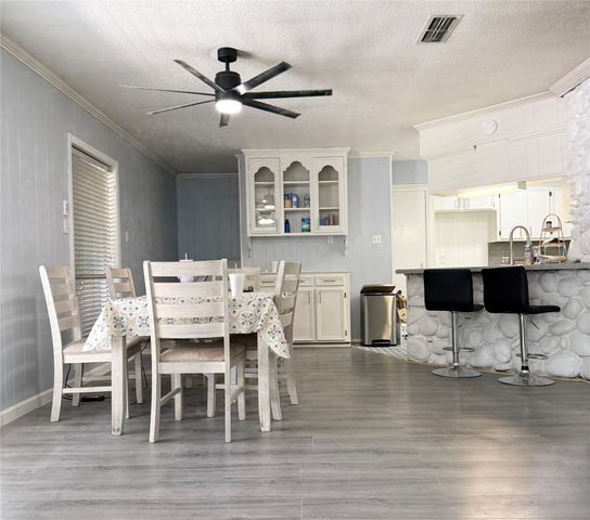 132 Shady Shore Drive, Mabank, TX 75156