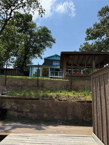 132 Shady Shore Drive, Mabank, TX 75156