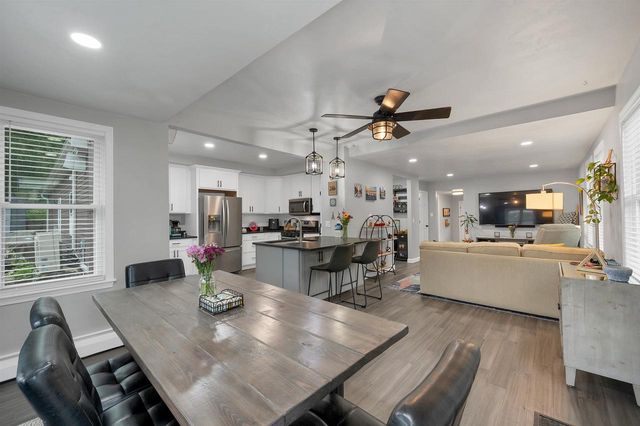 2686 BEAUMONT STREET, Green Bay, WI 54301