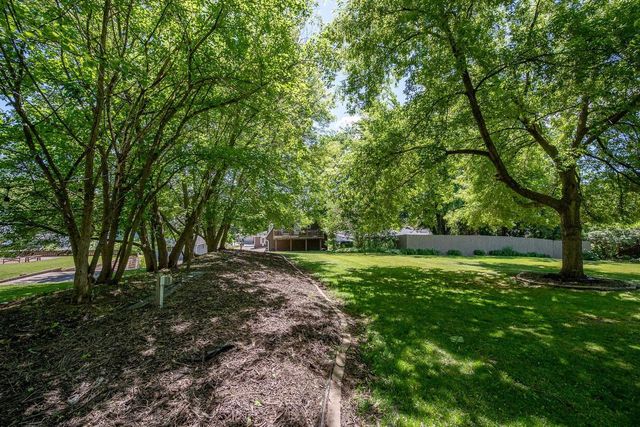 2686 BEAUMONT STREET, Green Bay, WI 54301