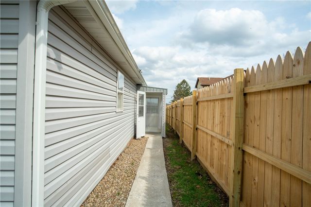 423 16th Ave, Patterson Twp, PA 15010