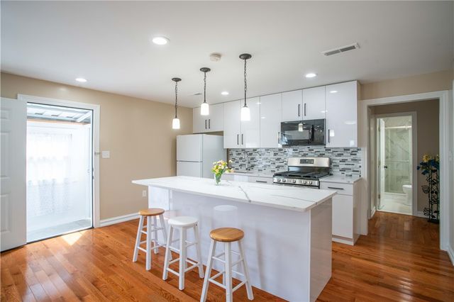 423 16th Ave, Patterson Twp, PA 15010