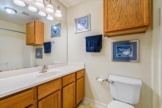 2604 27th Avenue N, Texas City, TX 77590